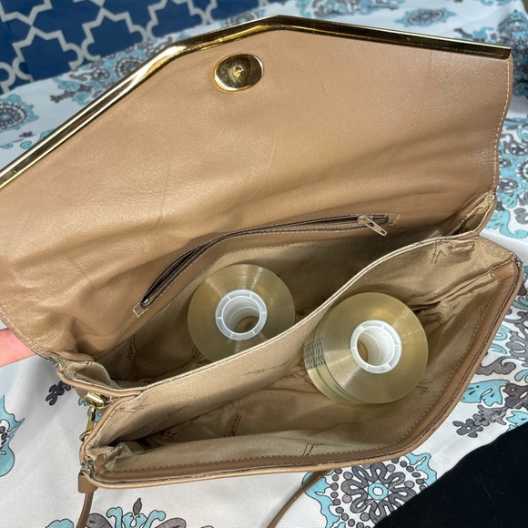 Etienne Aigner Hand Made Leather Crossbody - Picture 4 of 9